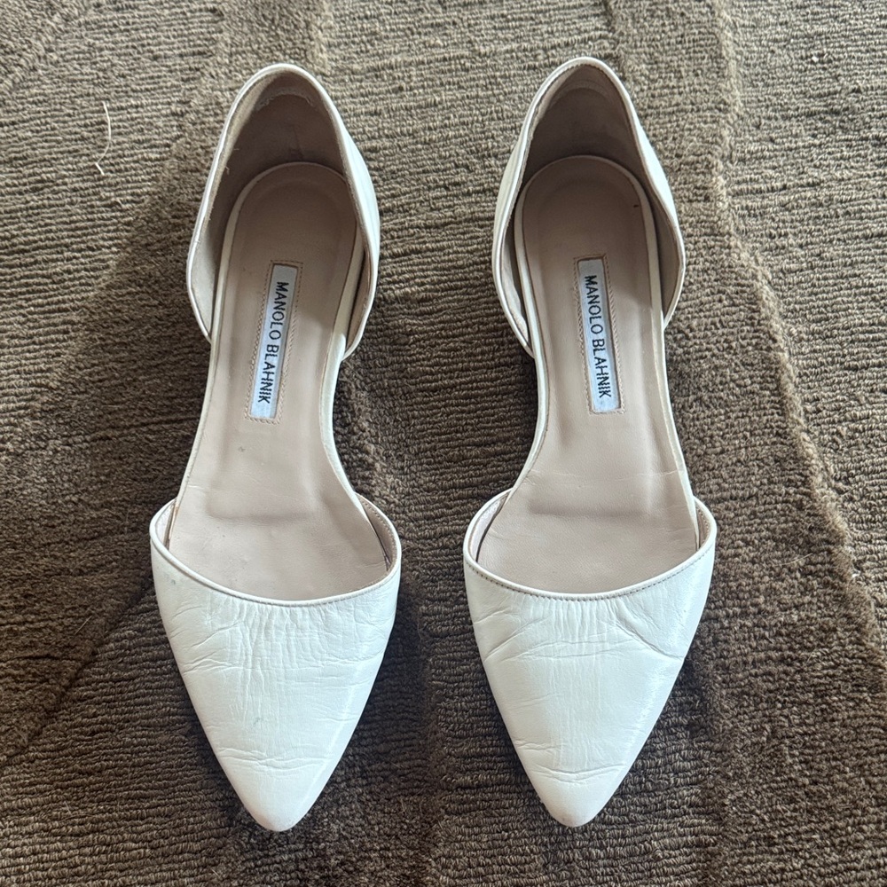 Manolo Blahnik Cream Pointed Flats